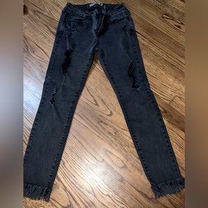 Women Black Frayed Skinny Jeans